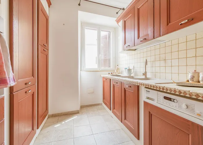 Casa Vaticana Spacious 3br By St Peters