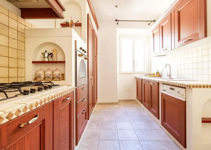 Casa Vaticana Spacious 3br By St Peters *